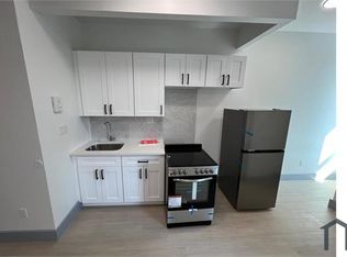 360 E 194th St #3A, Bronx, NY 10458