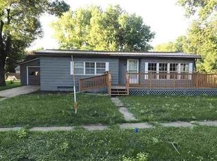 631 Iowa St, Akron, IA 51001