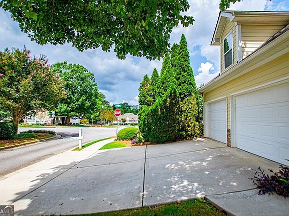 3rd image of 3 Gables Way