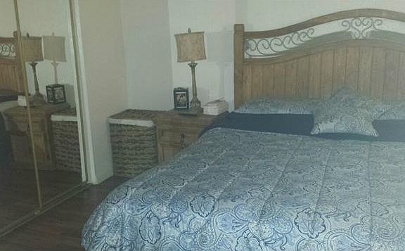 5th image of 409 Valle Azul Dr