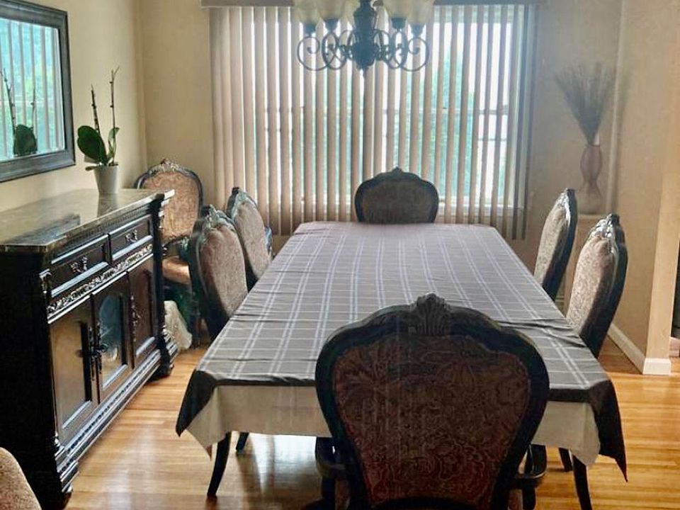 2nd image of 198 Woodside Ave #2