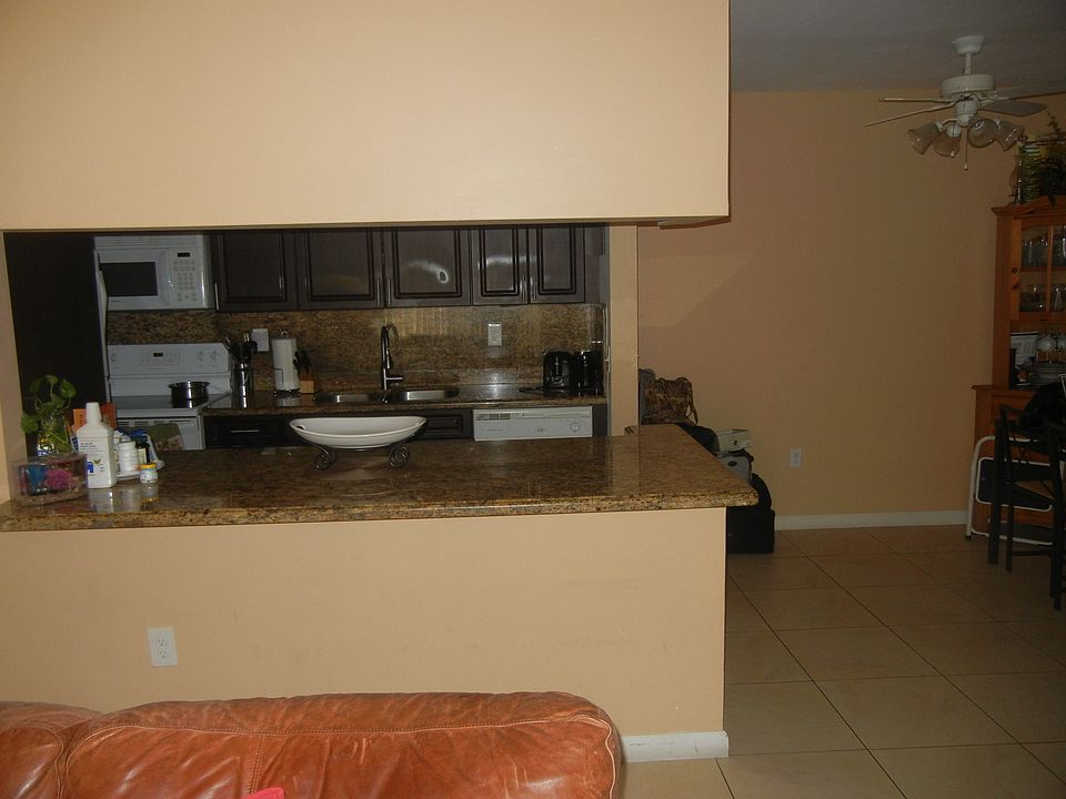 1st image of 13936 SW 90th Ave #106