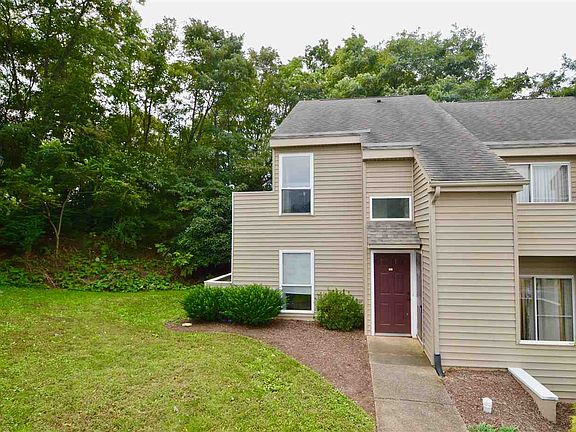 5th image of 1422 Bradley Dr