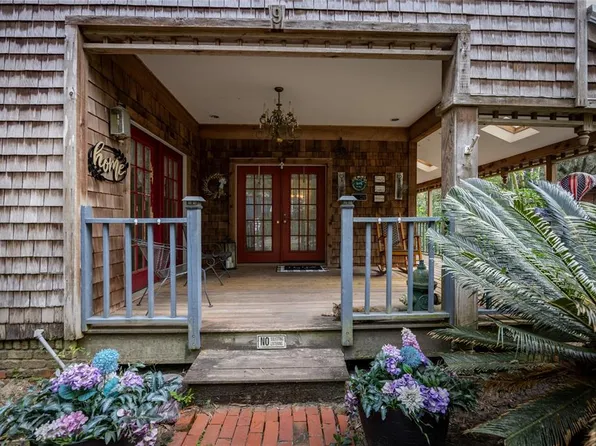 9 NW 24th St, Gainesville, FL 32607