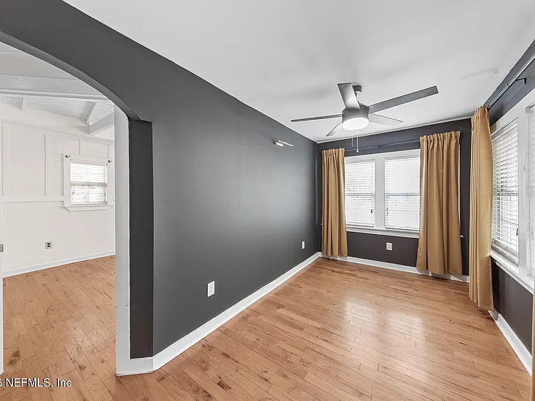 2813 Princeton Ave — Photo 11
