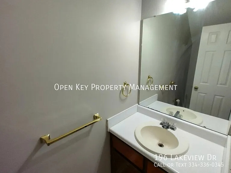 196 Lakeview Dr — Photo 11