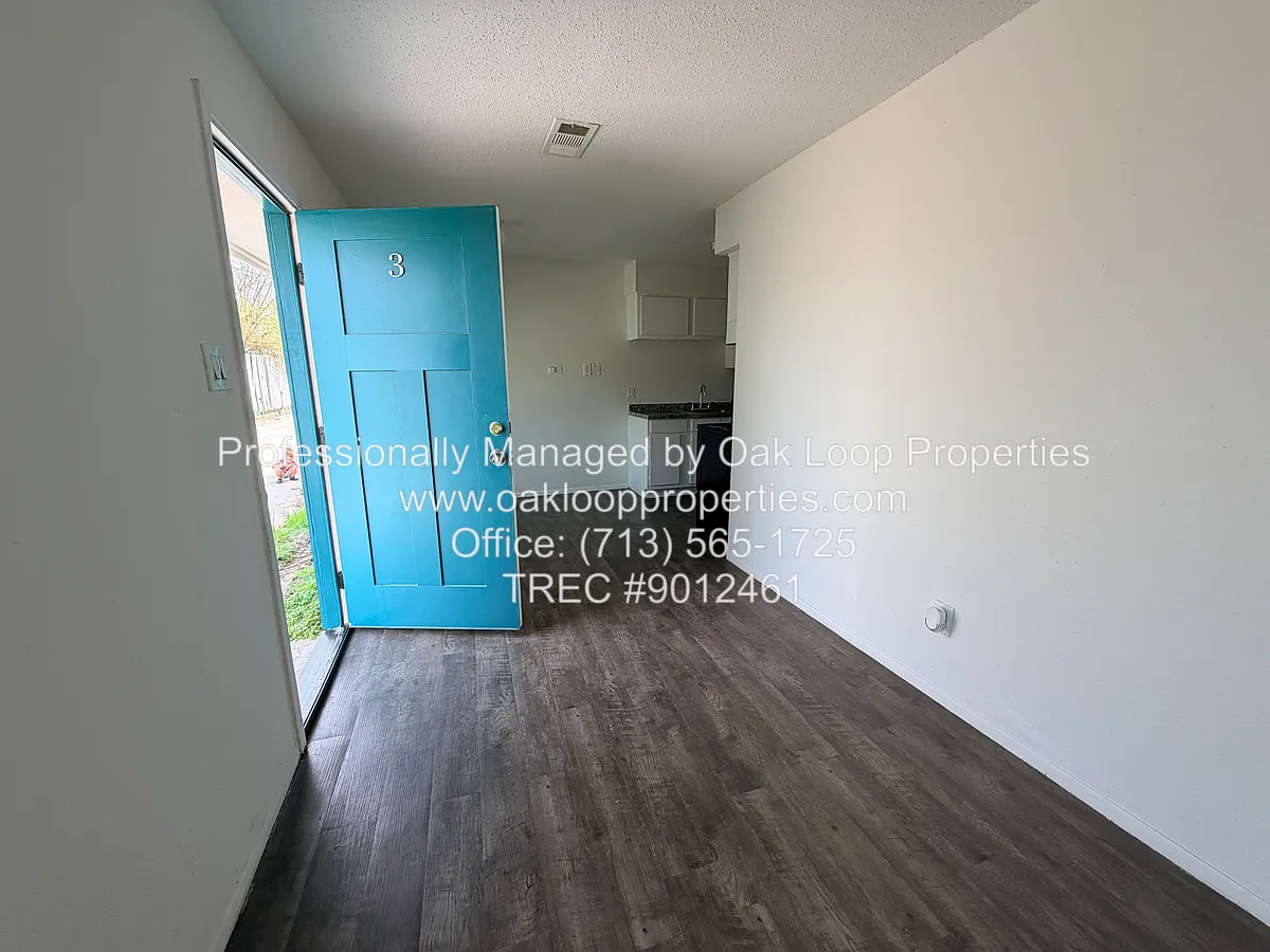 Building Photo - 12302 Boreas Dr #3