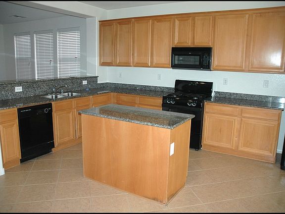 3rd image of 11686 Nardo Ct