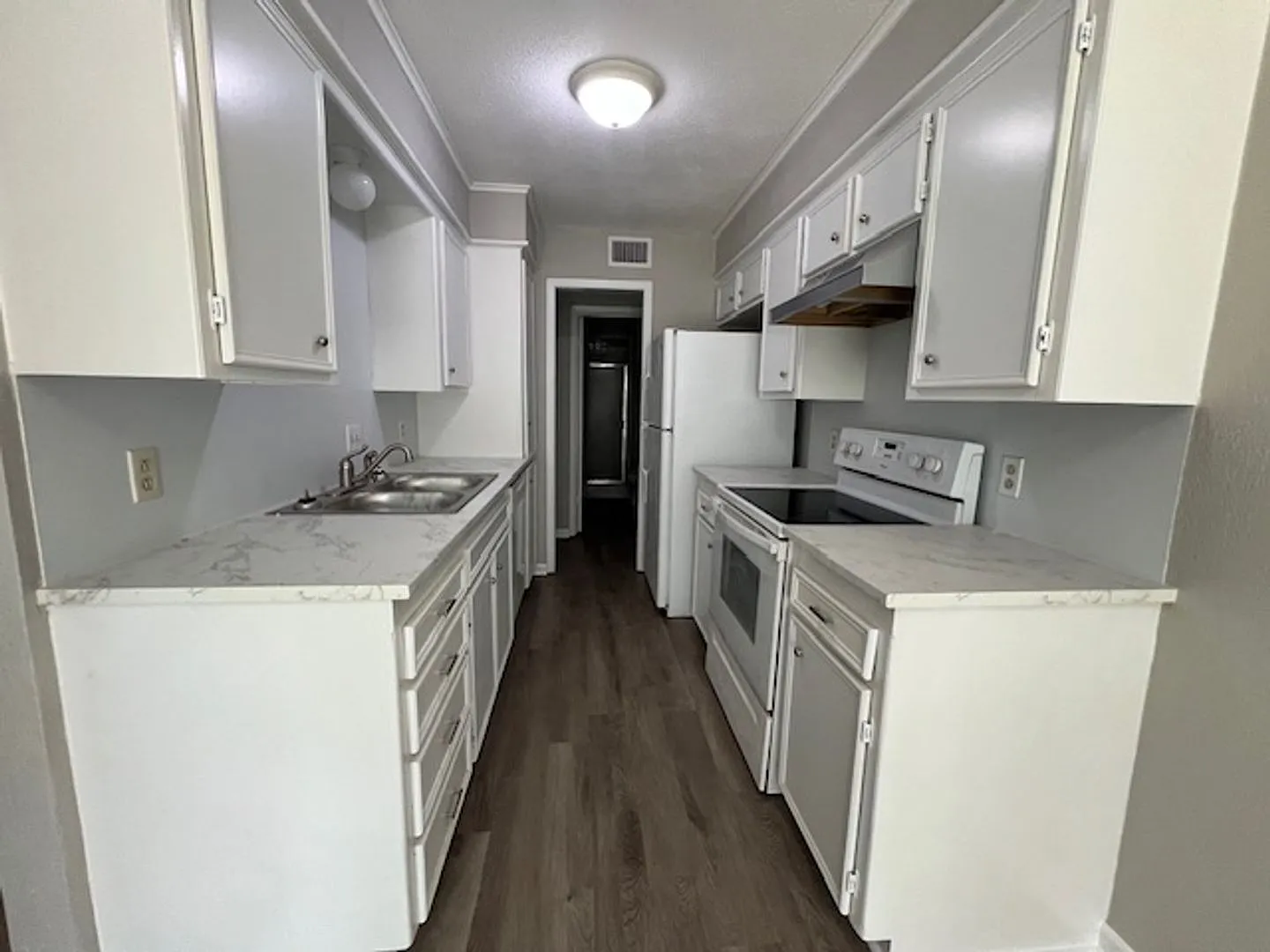 1017 Ruswood Drive — Photo 4