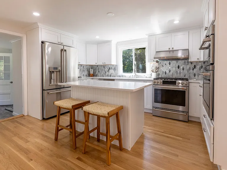 549 S Orleans Rd — Photo 24
