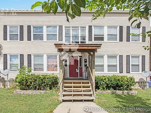 2nd image of 823 Douglas St NW #2