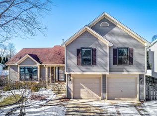 1256 Herrington Rd, Geneva, IL 60134