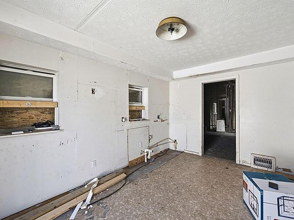 4th image of 1500 Harvard Ave