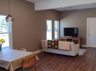 131 Sawyer Rd, Shady Cove, OR 97539