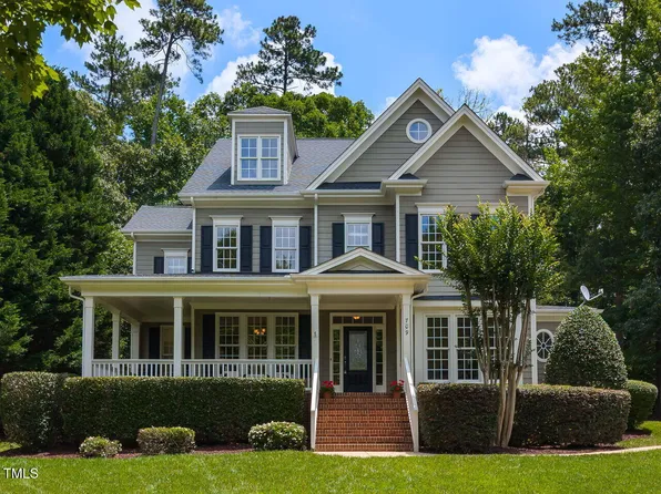 709 Skymont Dr, Holly Springs, NC 27540