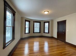 29 Broadway #2R, Beverly, MA 01915