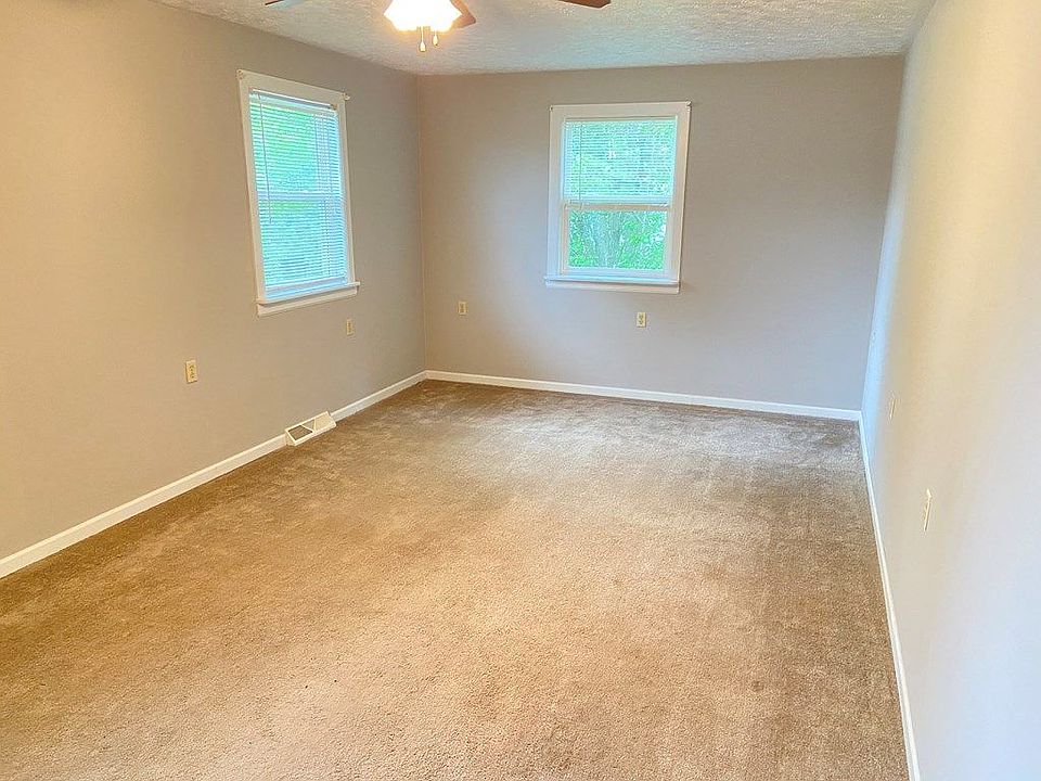 108 Railroad St APT D, Shippenville, PA 16254 Zillow