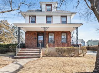 112 Coleman St, Middlesex, NJ 08846