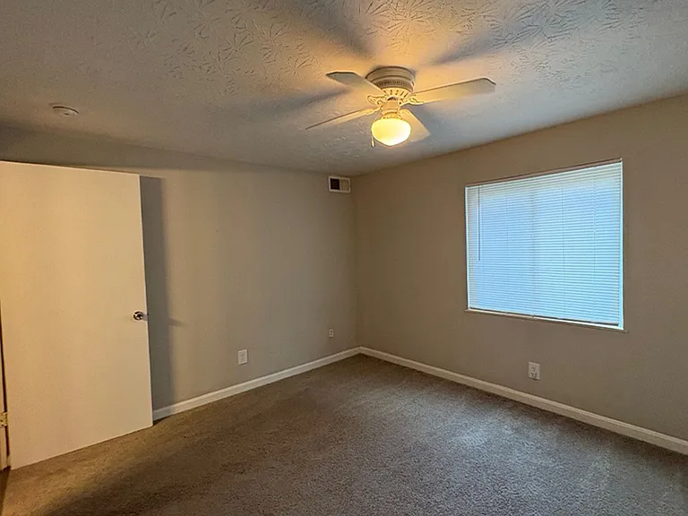 525 Lowell Ave — Photo 35