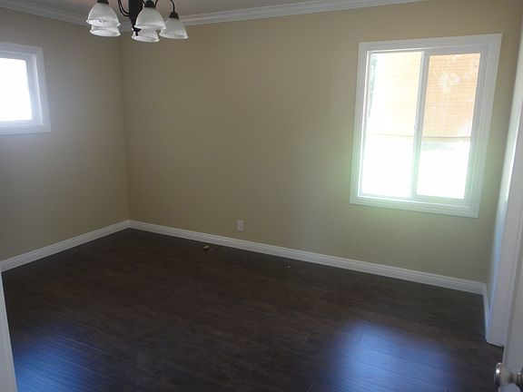 4th image of 7102 Bianca Ave