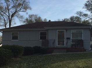 3925 Crown Point Ave, Omaha, NE 68111