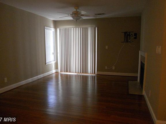 5th image of 20281 Beechwood Ter Unit 101