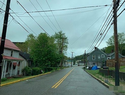 3rd image of 373 Smithfield St