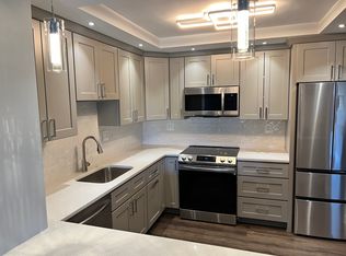 8340 Greensboro Dr APT 102, Mc Lean, VA