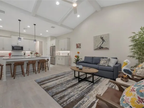 7239 Saona Ct, Naples, FL 34113