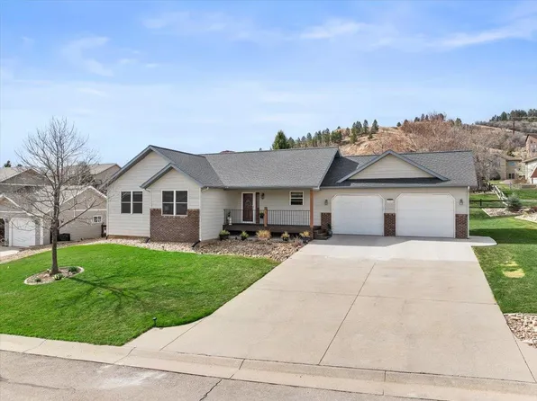 1928 Stampede Dr, Spearfish, SD 57783