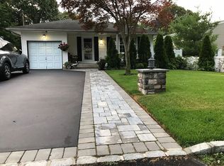 106 Argyle Ave, Selden, NY 11784