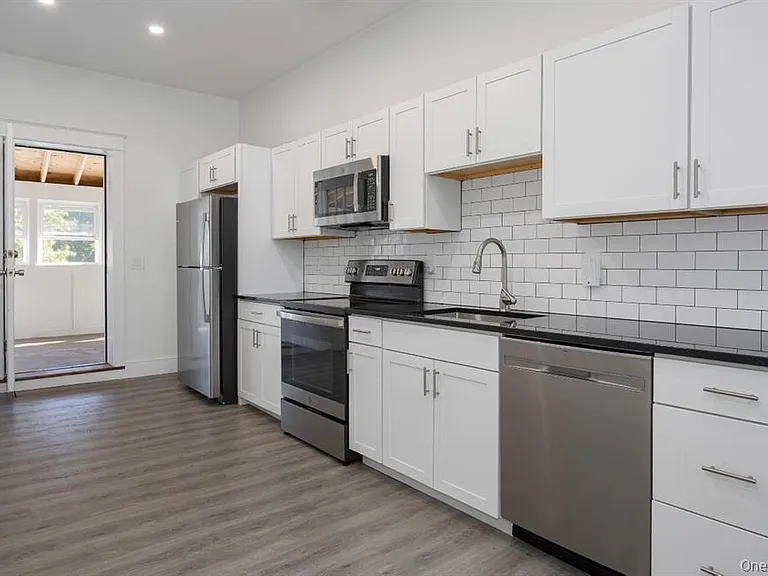 2676 W Main St — Photo 4