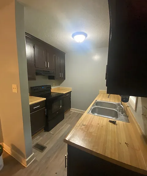 6005 Bartlett Ct — Photo 7