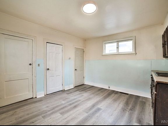 5th image of 196 Eaton St #5