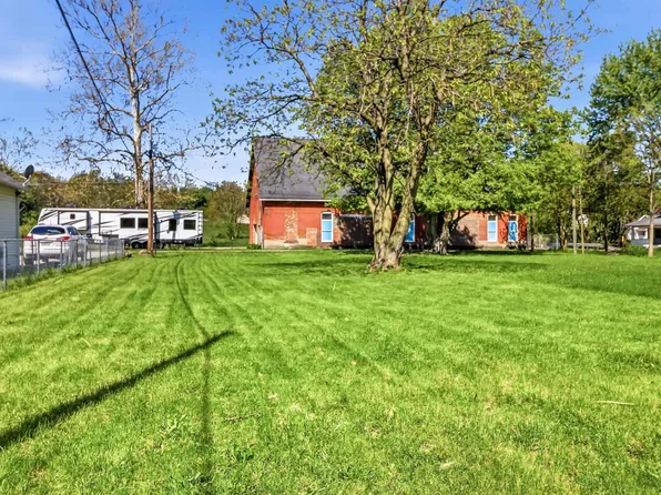 712 S Nebraska St, Marion, IN 46953