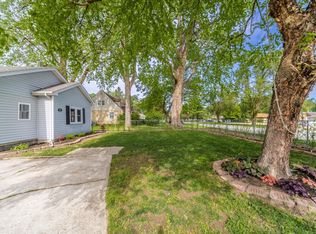 429 10th St, Anderson, IN 46017