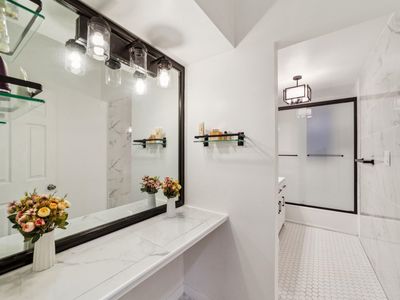 803 Avenue A APT 3B, Bayonne, NJ, 07002