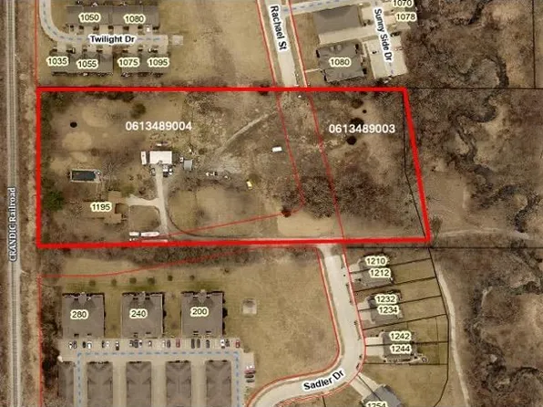 1195 Sadler Dr, North Liberty, IA 52317