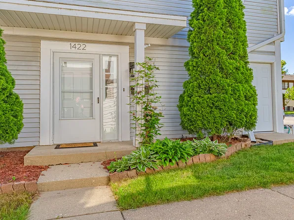 1422 Sutter Dr #1620-4, Hanover Park, IL 60133