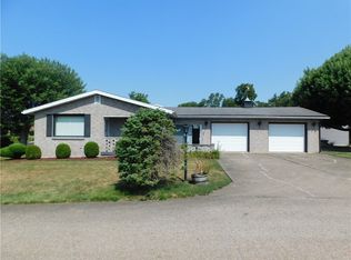 126 Duall Dr, Hopwood, PA 15445