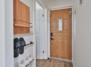 570 Vaughan Rd, Toronto, ON M6C 2R3