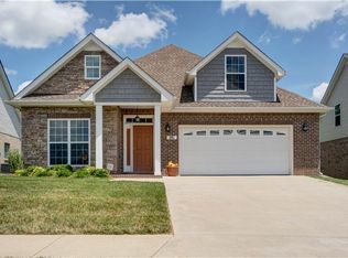 293 Turnberry Cir, Clarksville, TN 37043