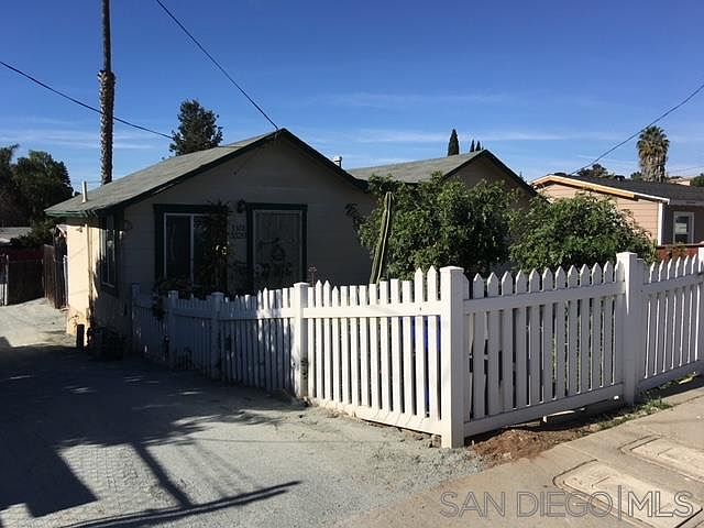 1st image of 3320 Cypress St