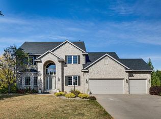 3260 Richmond Alcove, Woodbury, MN 55129
