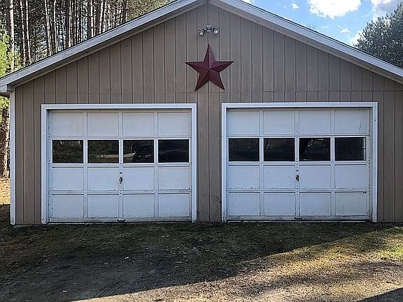 2 car garage 
