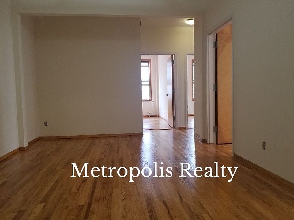 1st image of 2917 23rd Ave #3
