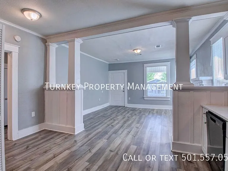 1822 Booker St — Photo 5