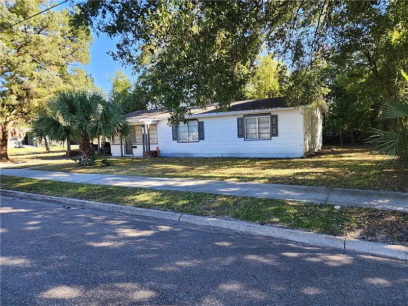 1851 Florida Ave #ROOM