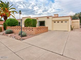 150 N La Flecha, Green Valley, AZ 85614