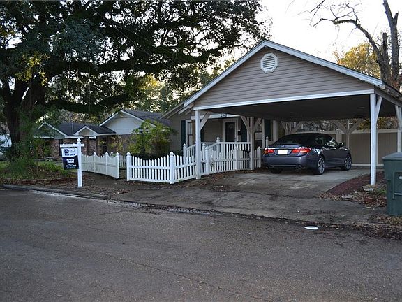 3rd image of 2312 Elm St